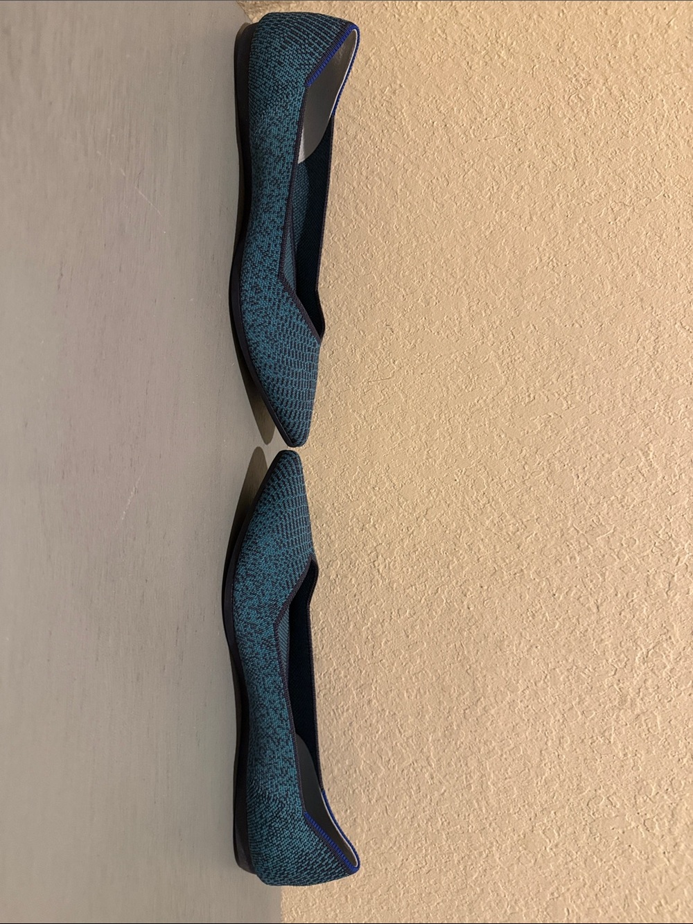 Rothys spruce python points size 8 - Picture 3 of 4